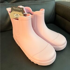 NEW Kids BearPaw Pink Rain boots!! Size 3